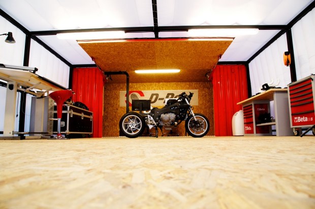 D-Perf Air Garage in Rimini by Aldo Drudi